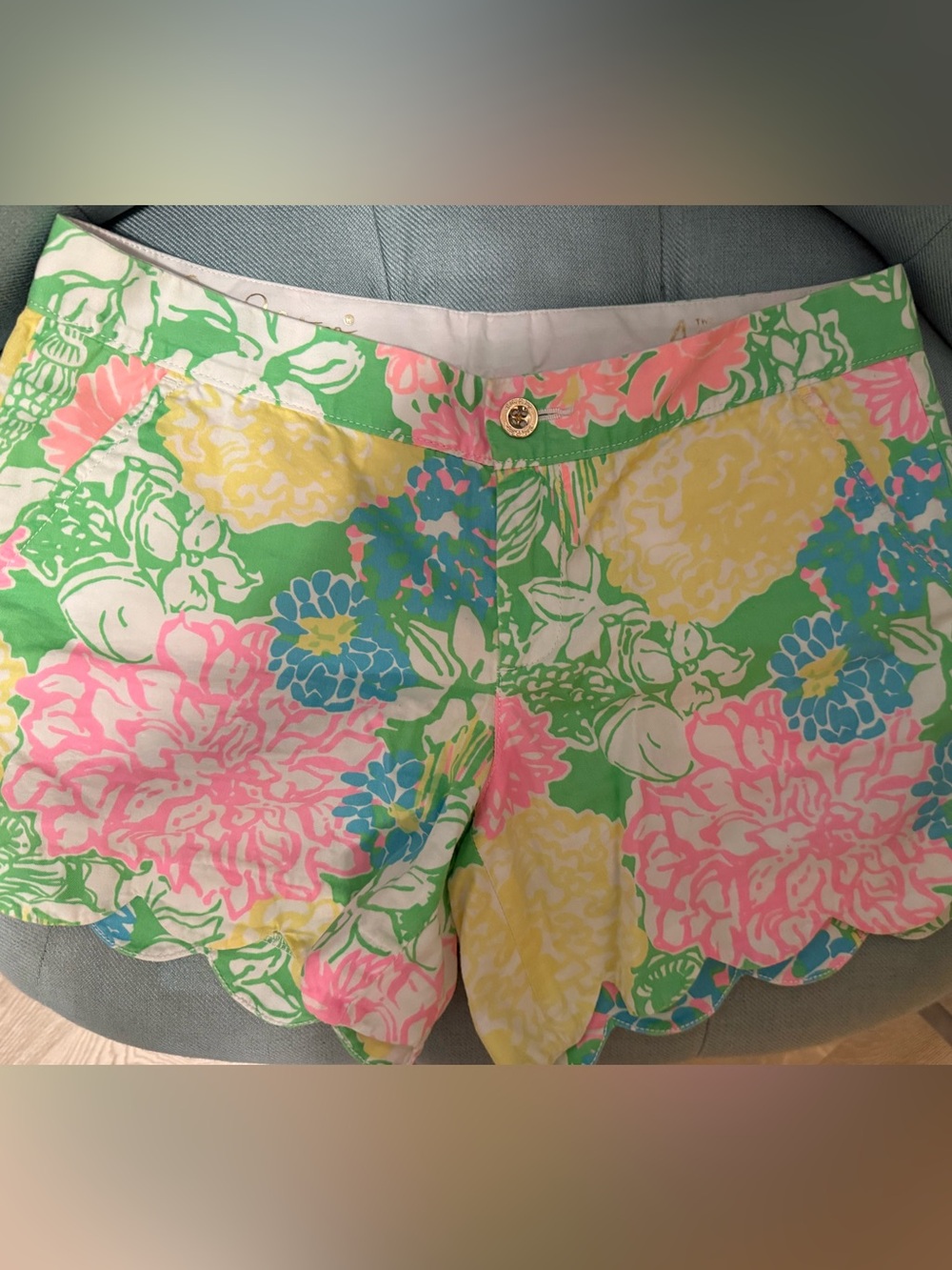 Lilly Pulitzer buttercup short in Hibiscus Stroll print